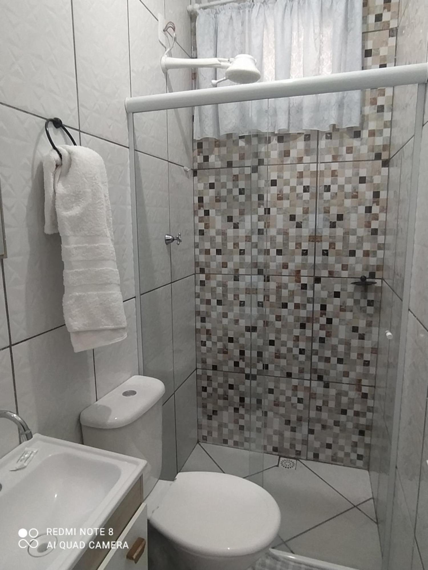 Pousada Quarto Privativo A 600 Mts Da Basilica Nova Aparecida  Exterior foto